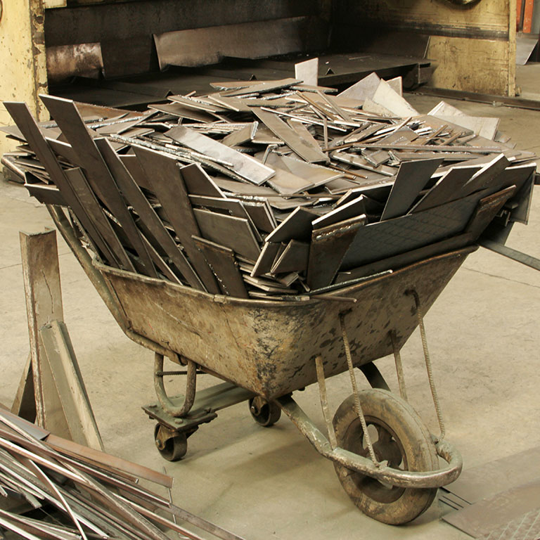Compra de recortes de chapa de hierro para chatarra