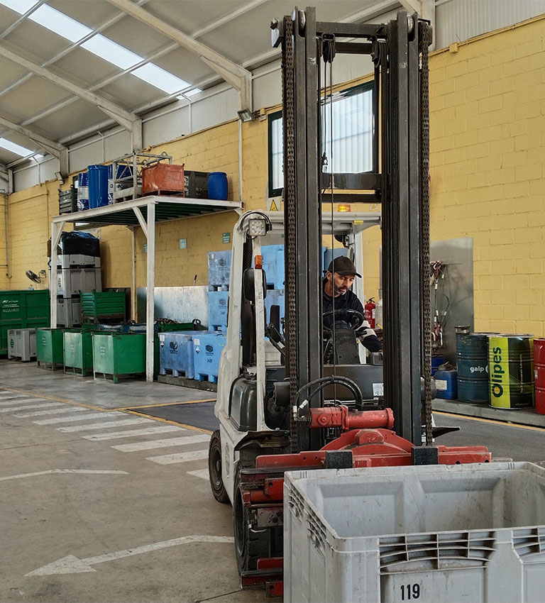 Recogida de chatarra en Madrid, reciclaje y tratamiento de residuos metálicos TRIFEYME